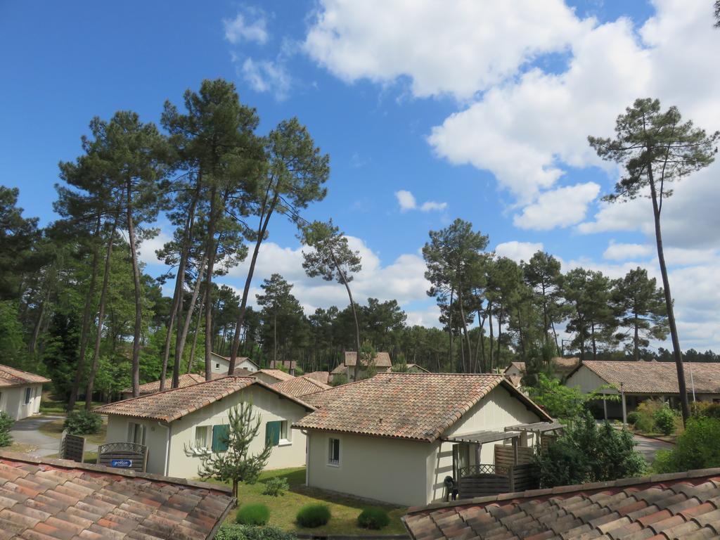 Residence Goelia Les Demeures Du Lac Casteljaloux Exterior foto