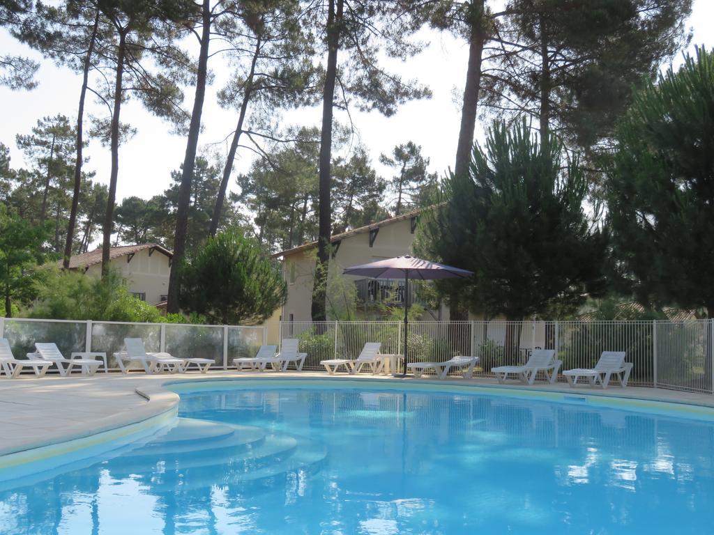 Residence Goelia Les Demeures Du Lac Casteljaloux Exterior foto